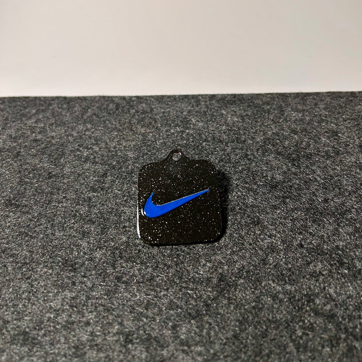 Nike NFC raktų pakabukas