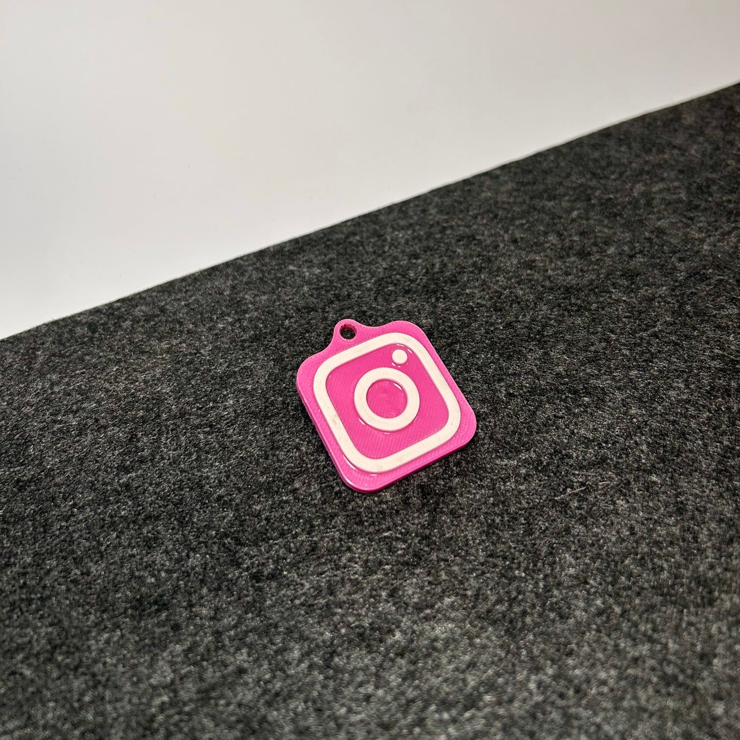 Instagram NFC raktų pakabukas