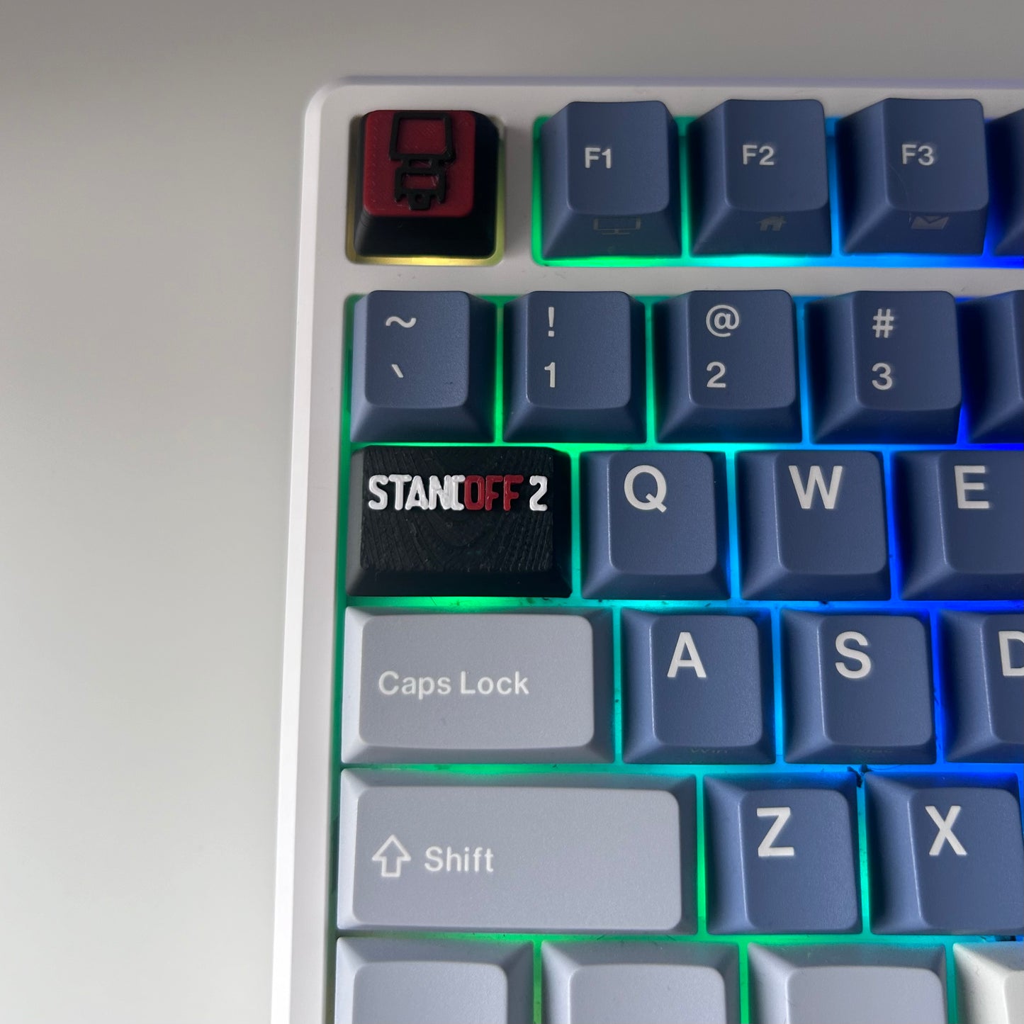 Standoff 2 klaviatūros klavišas
