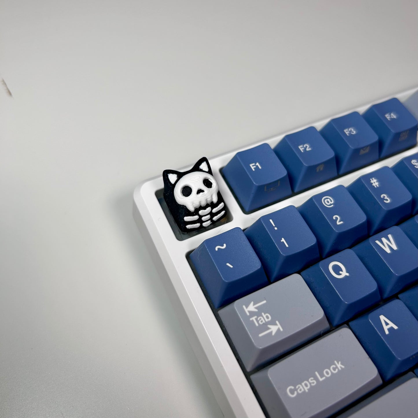 Helloween skull cat keycap